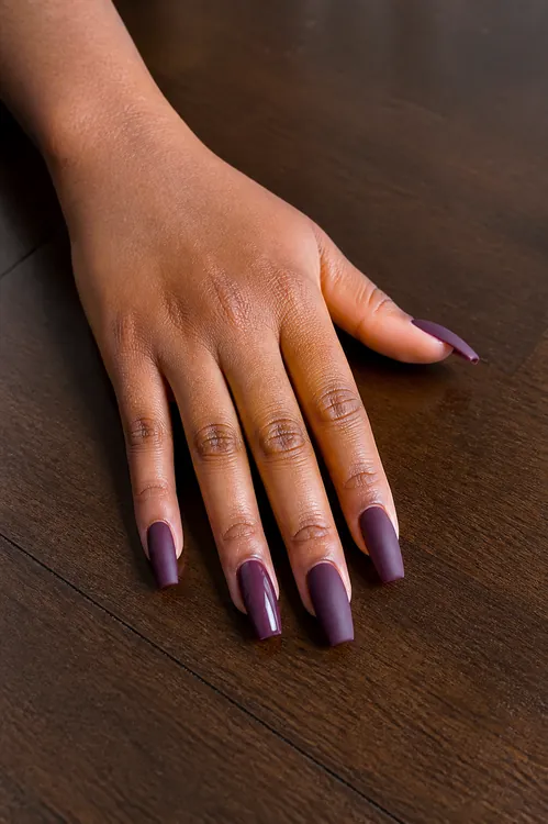 Matte plum medium coffin nails for autumn