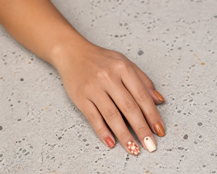 Caramel checker accent cute fall nails