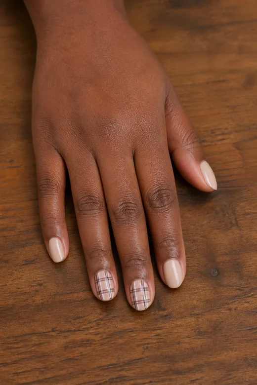 Fine Fall Plaid fall nail design