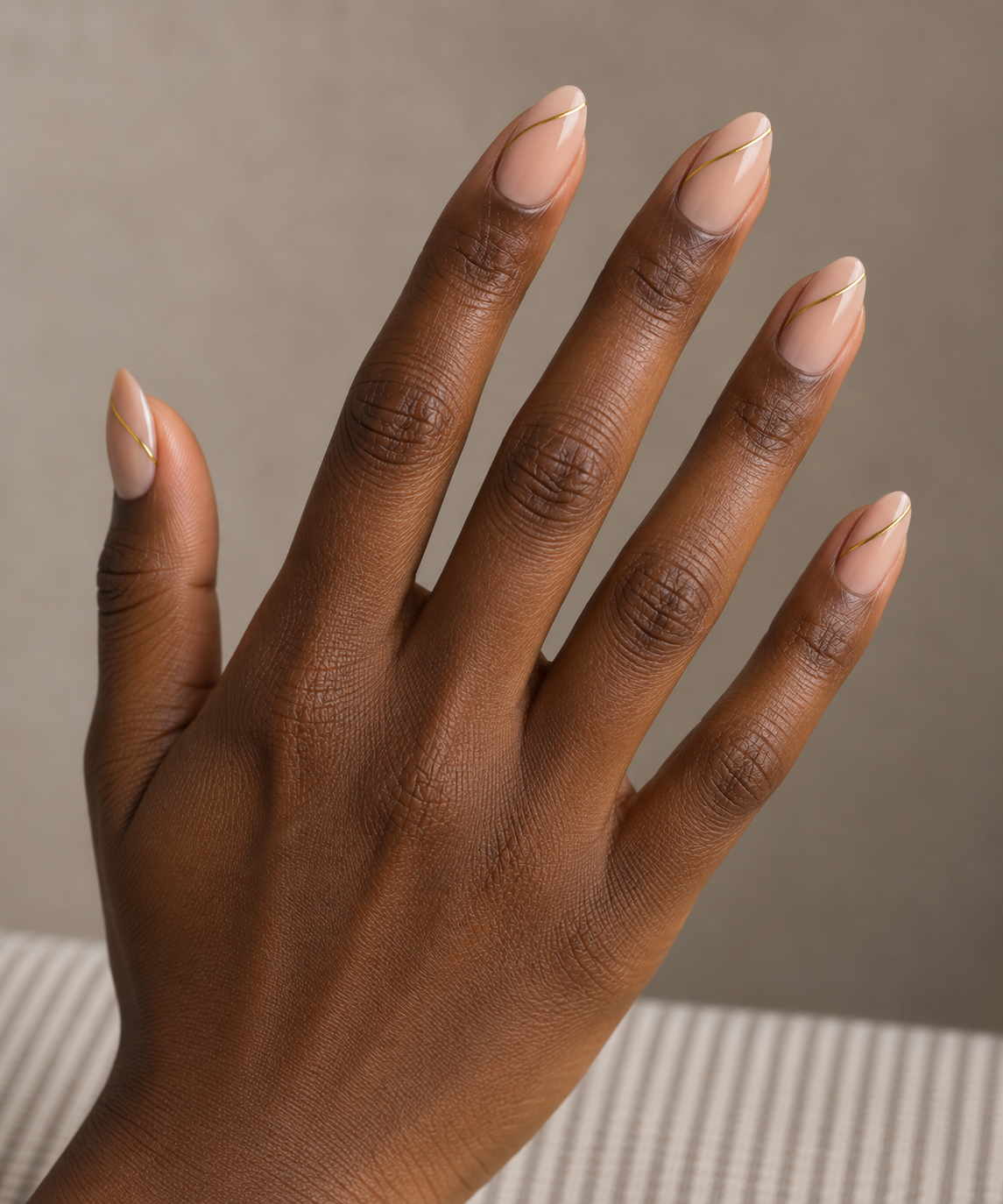 Bridesmaid gold detail nails