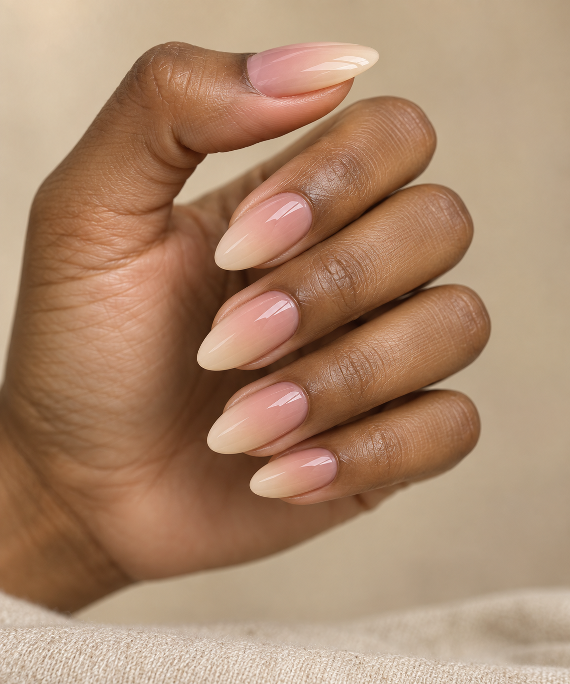 Nude ombre almond set