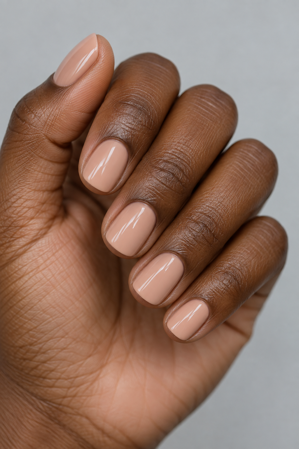 Office-friendly neutral nails